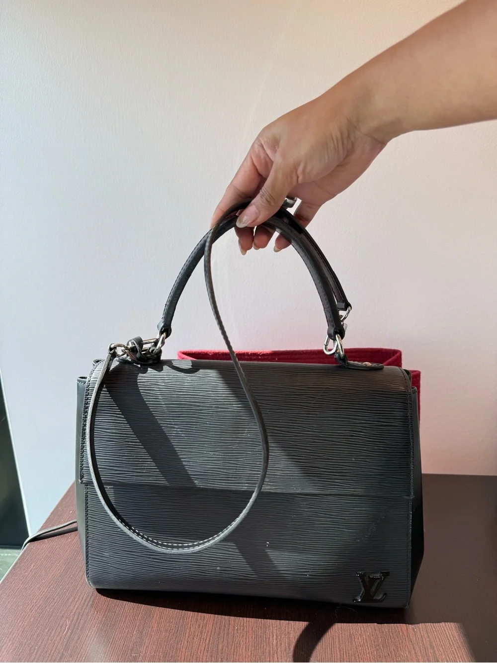 Louis Vuitton Epi Cluny MM Black